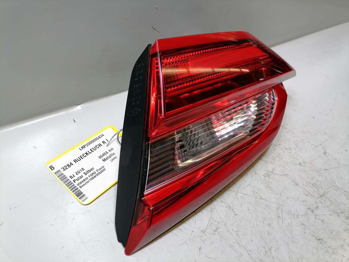 Ford Fiesta MK7 Bj.2018 original Rücklicht Rückleuchte Schlussleuchte innen rechts